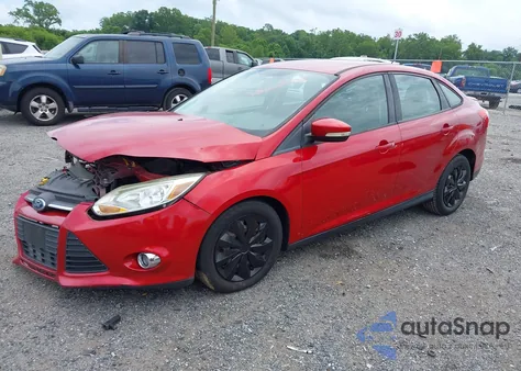 2012 Ford Focus Se из США, поврежденный, VIN 1FAHP3F24CL303882